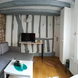 Appartamento Charme Haut-marais, Parigi